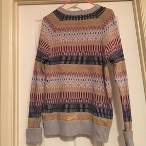 Multi print super cute sweater.