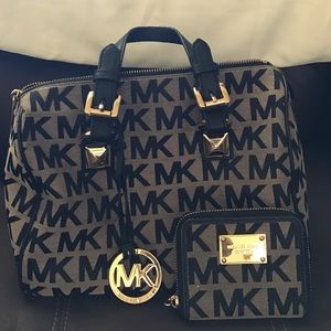 MK purse