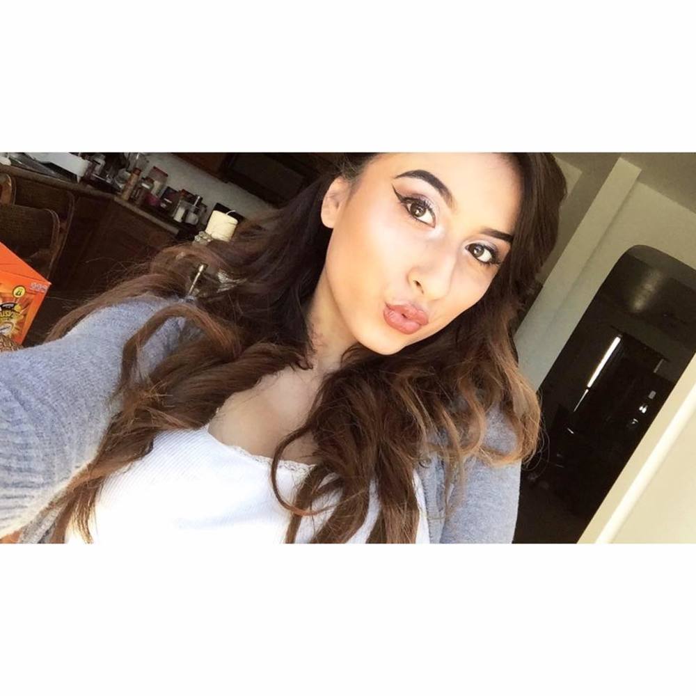 Meet your Posher, Destiny