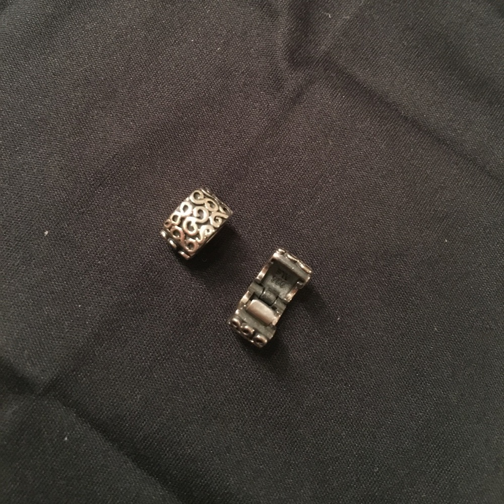 Sold-2 Pandora S clips