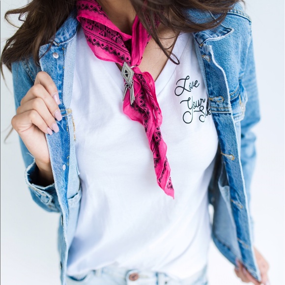 Love Yourself Shirt in White - Picture 2 of 3