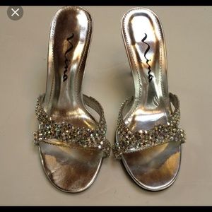 NiB Nina New Years Eve rhinestone  heels 8 1/2