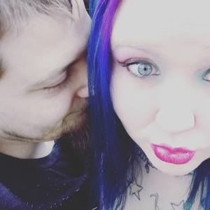 Meet your Posher, Tia