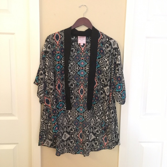 Romeo + Juliet Couture Aztec Print Kimono - Picture 4 of 6
