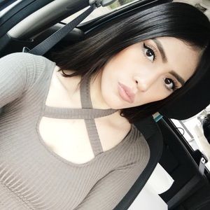 Meet your Posher, Jasmine