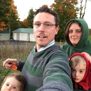 Meet your Posher, Derek