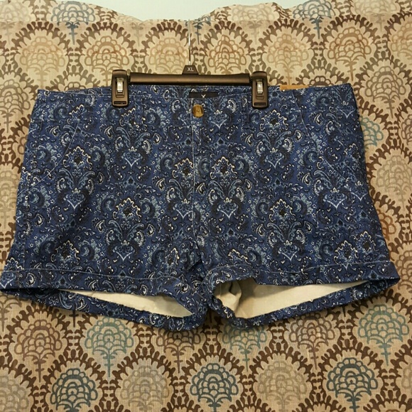 American Eagle Outfitters Pants - AE shorts