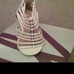 Shoes (In the Box) Sz 11W