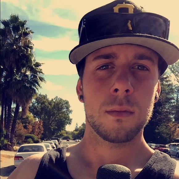 Meet your Posher, Tyler - Picture 1 of 1