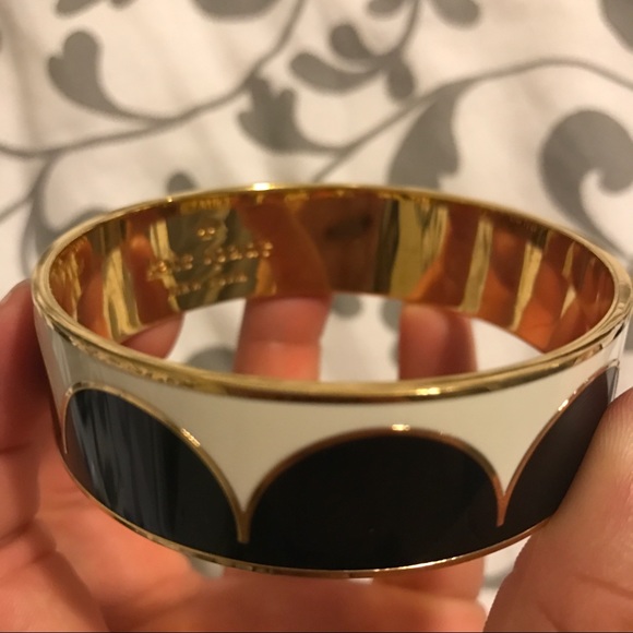 Kate Spade Gold Bangle 🖤✨ - Picture 3 of 4