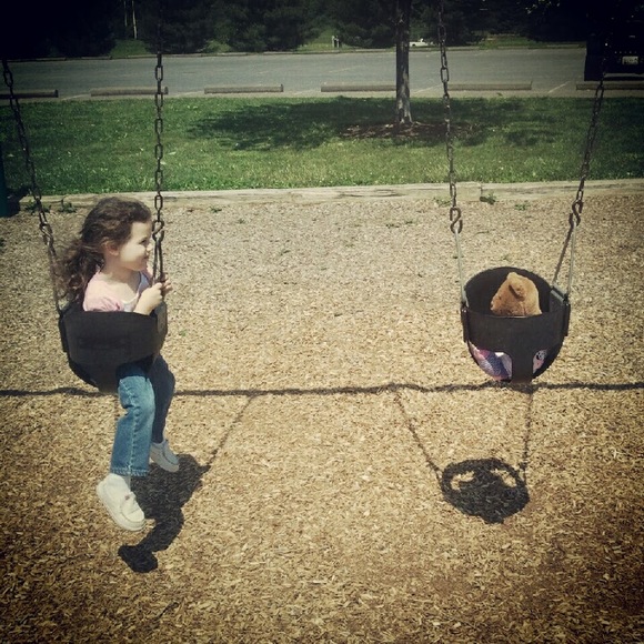 Meet your Posher, Jennifer - Picture 1 of 1