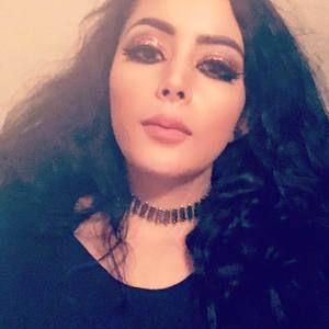 Meet your Posher, Samia