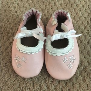 Robeez 6-12 months Shoes