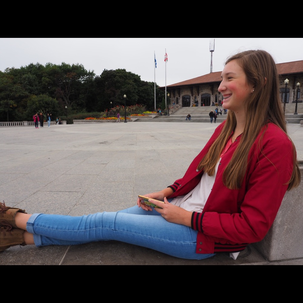 Meet your Posher, Ella