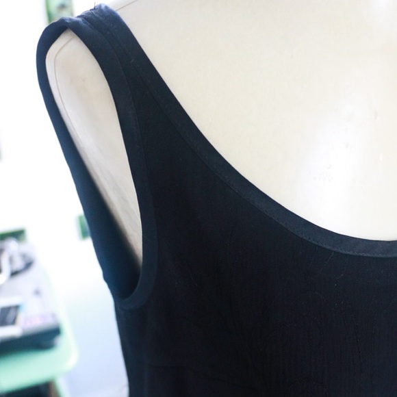 The Simple Black Dress🎉SOLD🎉 - Picture 4 of 5