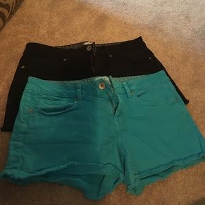 2 pairs of Aeropostale shorts