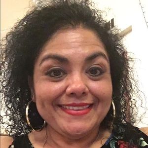 Meet your Posher, Anita