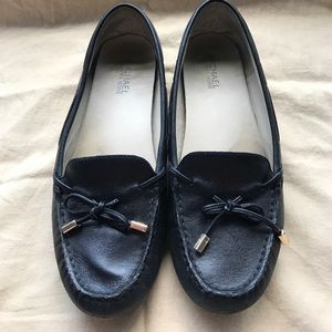 Michael Kors Flats Moccasins size 9 black