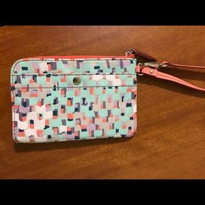 Fossil Clutch