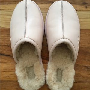 UGG WOMEN'S SLIPPERS