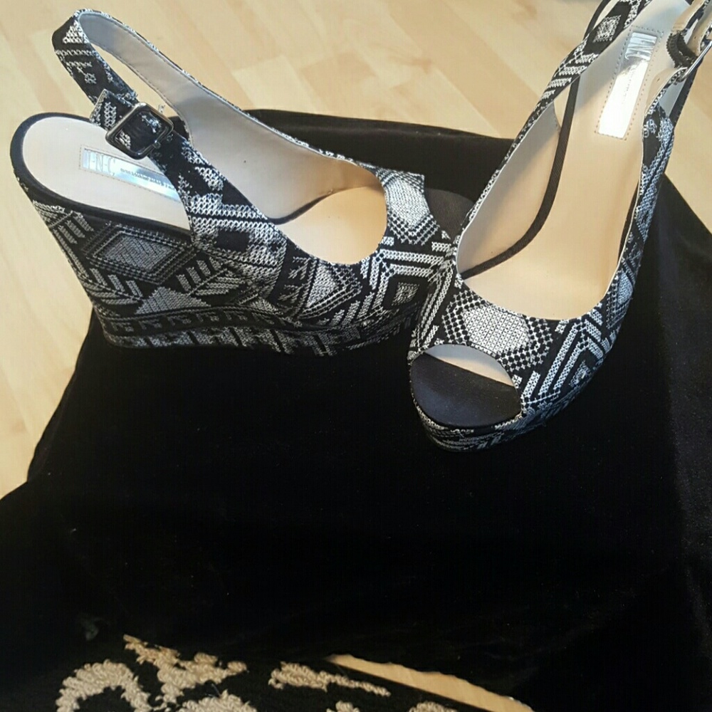 INC Shoes - Picture 3 of 4