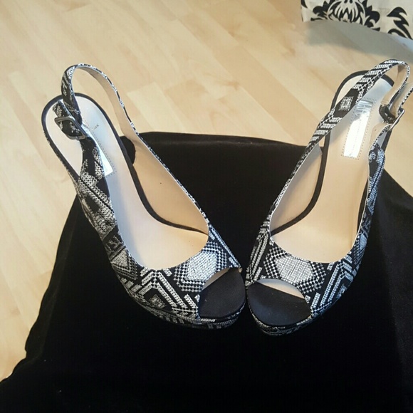 INC Shoes - Picture 2 of 4