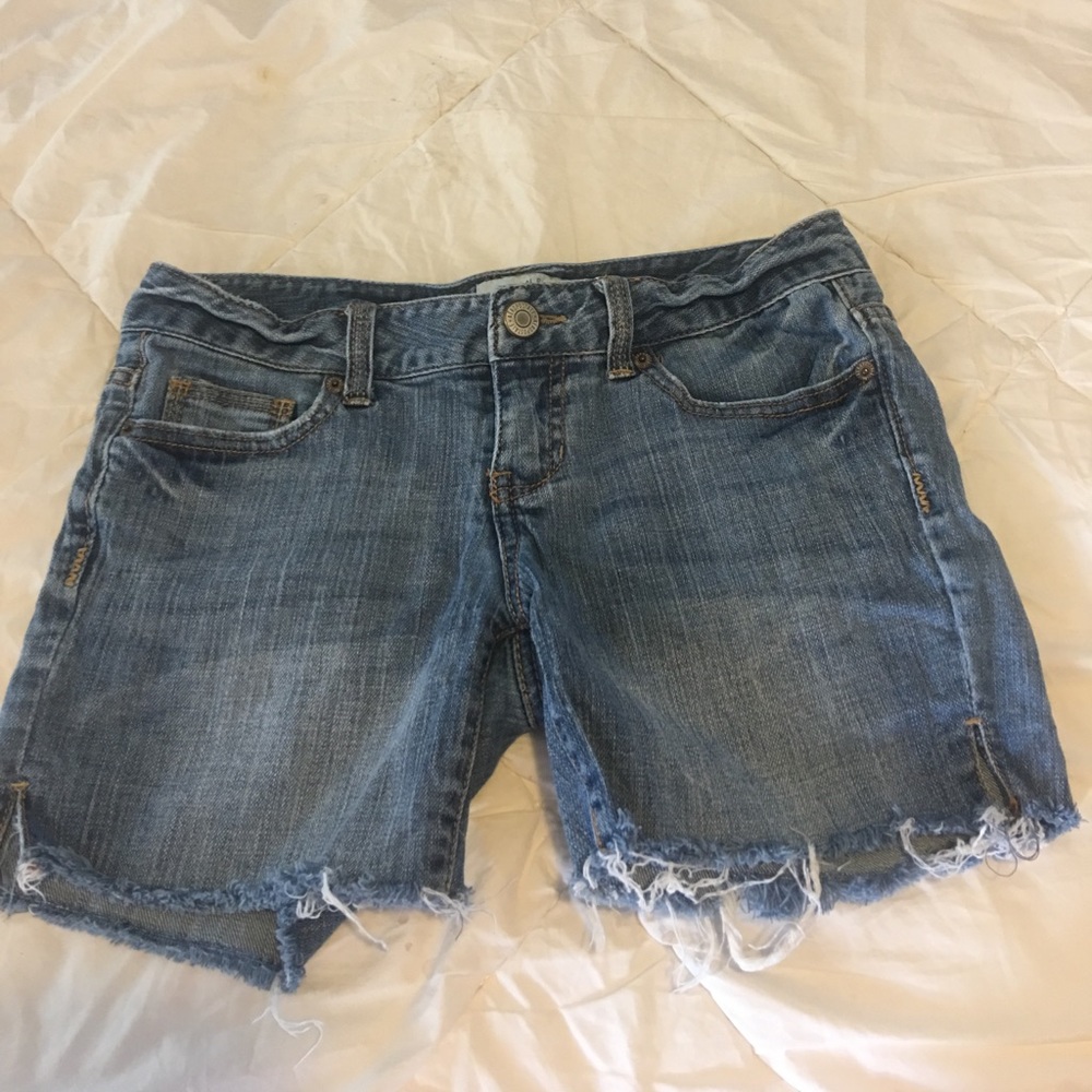 Aeropostale size 1/2 Jean shorts. Gently used
