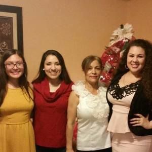 Meet your Posher, Paola