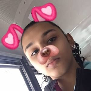 Meet your Posher, Elena