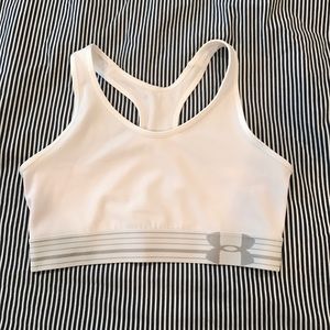 Under Armour sports bra size M