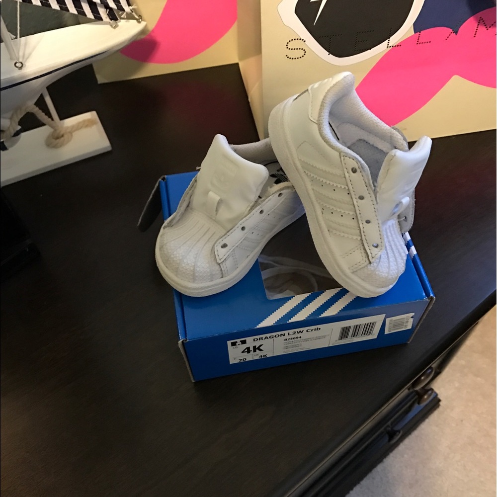 Unisex baby all white adidas