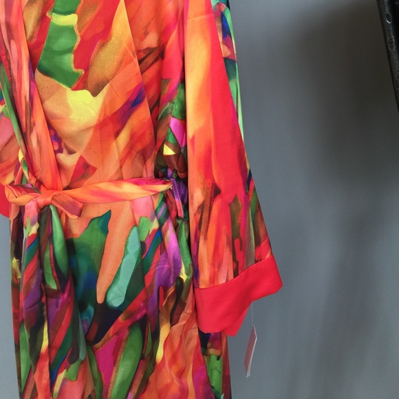 NATORi Private Luxuries Robe in stunning colors - Picture 2 of 4