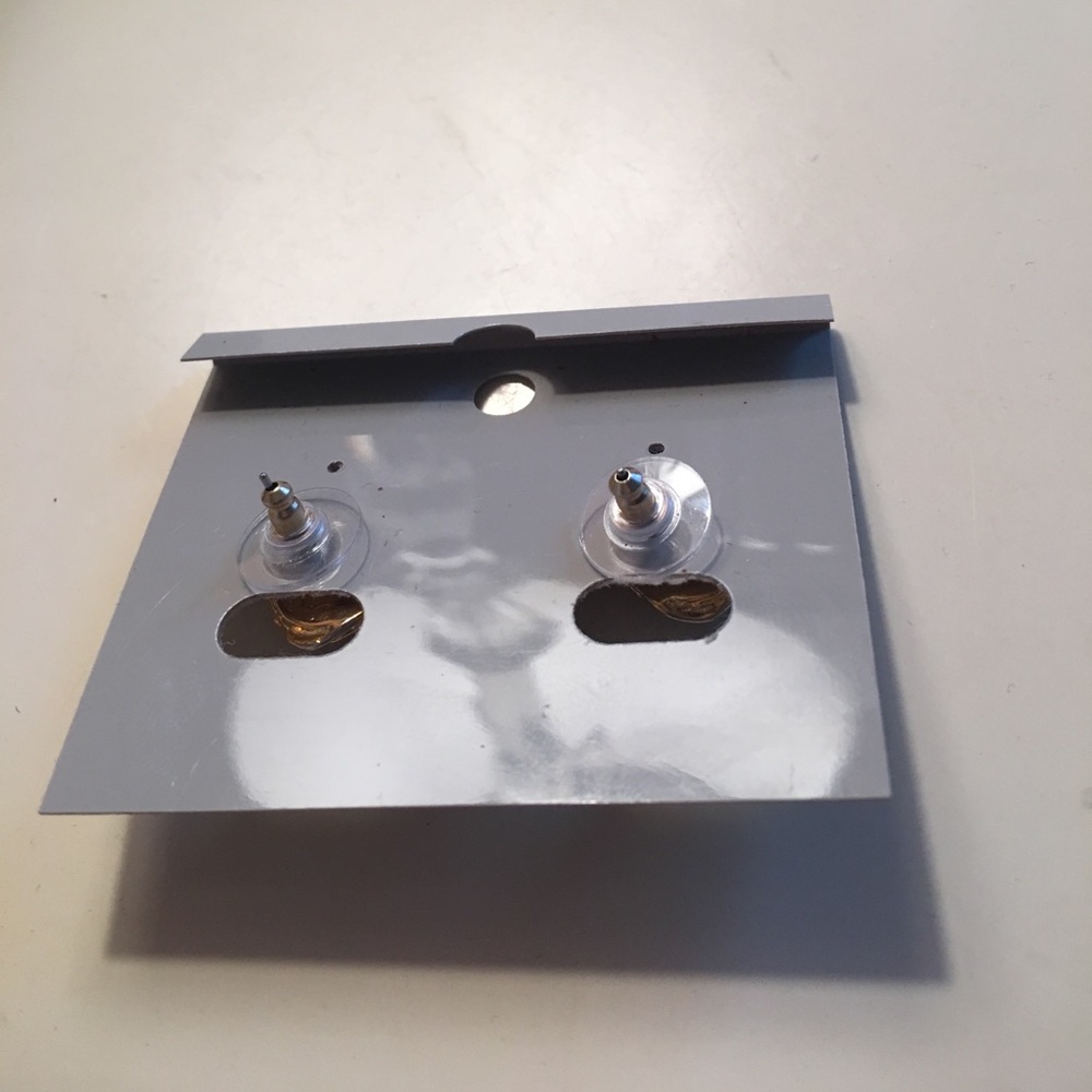 Post Earrings - image 4