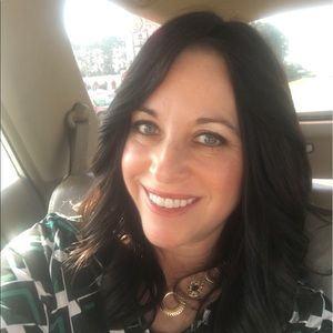 Meet your Posher, Pamela