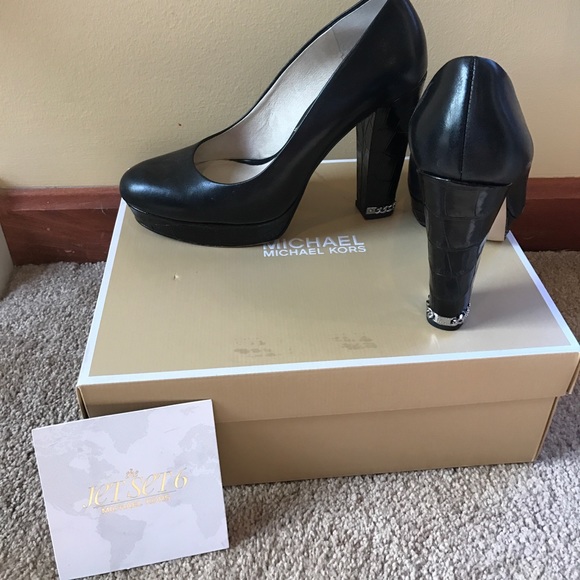 MICHAEL Michael Kors Jet Set Leather pumps - Picture 1 of 4