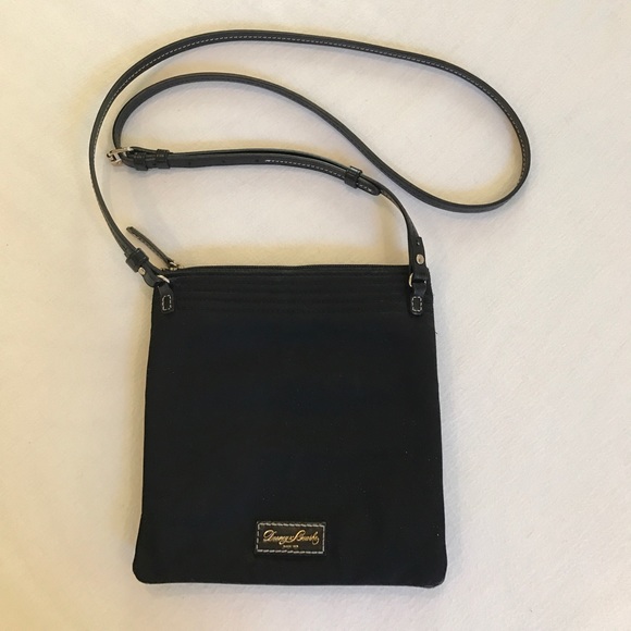 Dooney & Bourke nylon cross body w leather strap - Picture 1 of 4