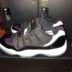 Air Jordan 11 Retro low bg