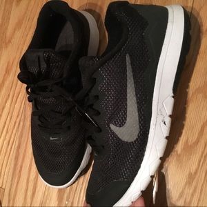 Nike black sneakers size 7