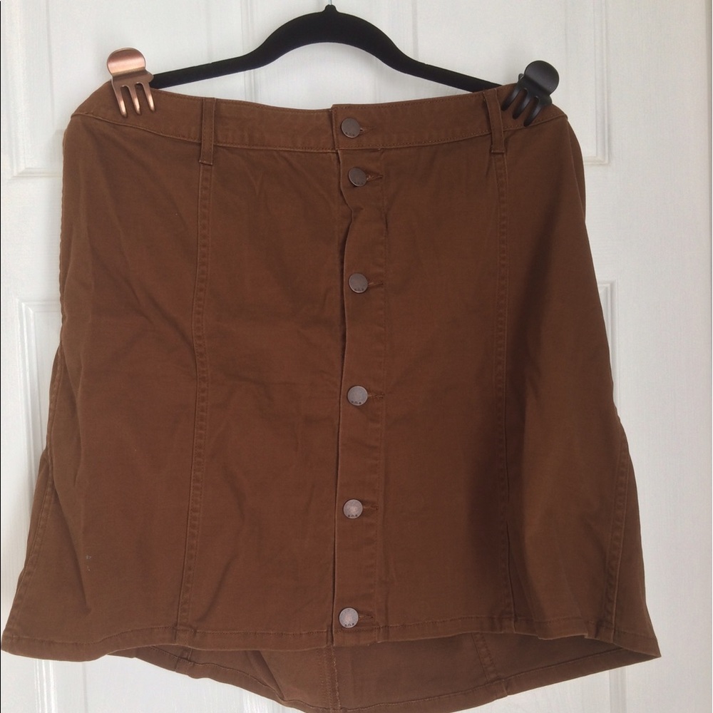 NWT Brown button front skirt