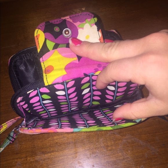 Vera Bradly wallet - Picture 4 of 4