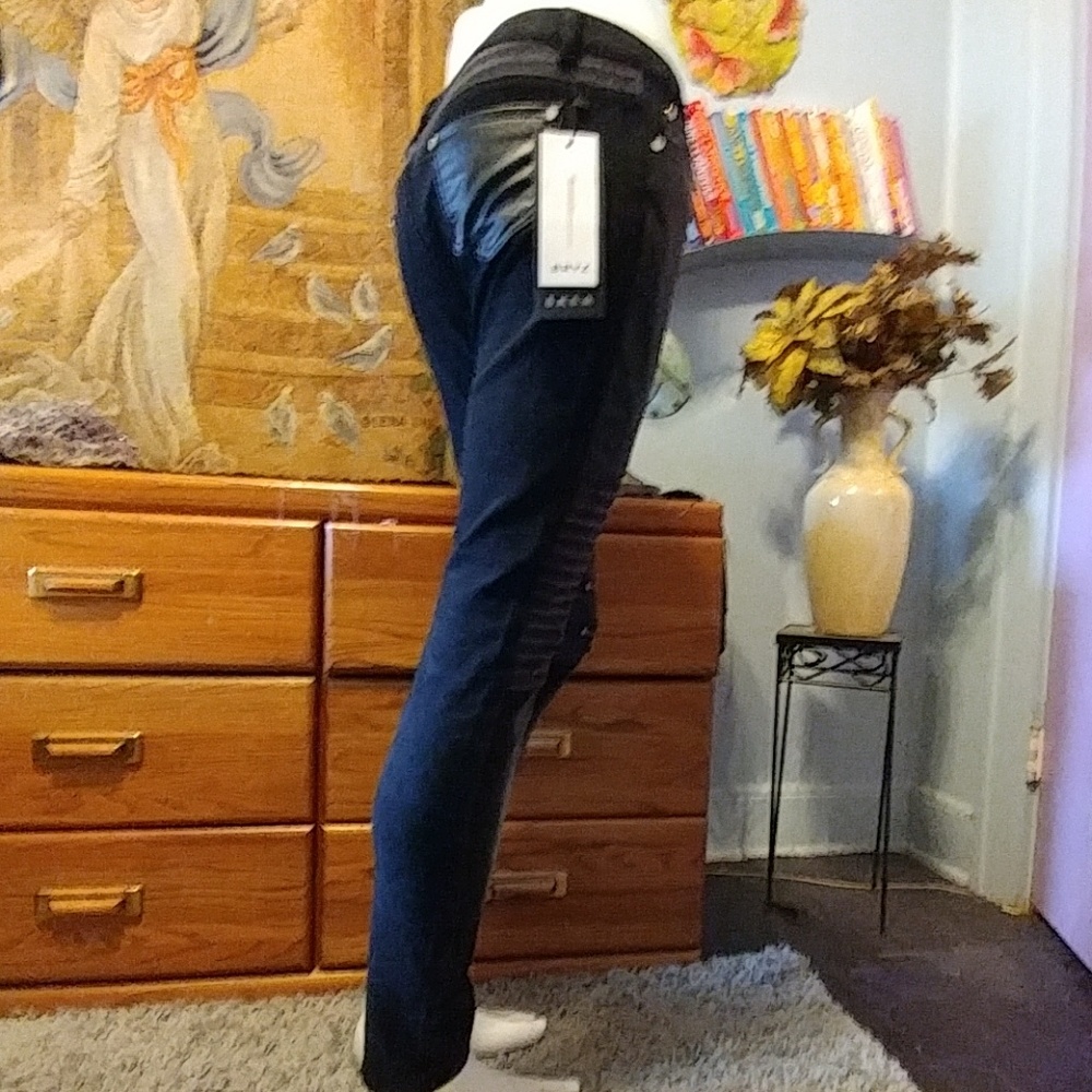 1 left🌟NWT🌟TBRYX Leather Fashion Jean - Picture 3 of 8