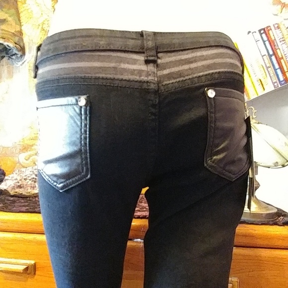 1 left🌟NWT🌟TBRYX Leather Fashion Jean - Picture 6 of 8