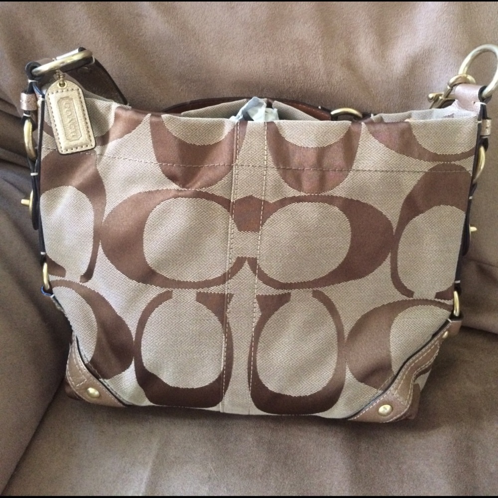 NWOT COACH Carly Shoulder Bag