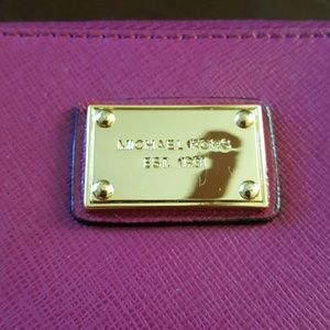 EUC Michael Kors Wallet