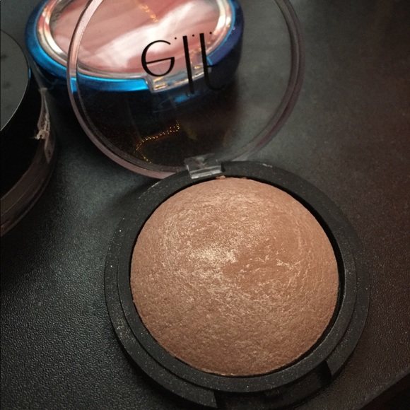 Bundle of Setting powder, highlight, & blush ✨✨ - Picture 2 of 8