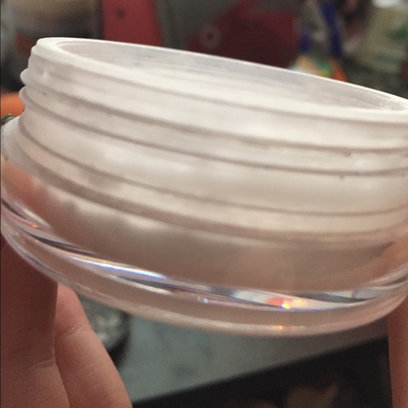 Bundle of Setting powder, highlight, & blush ✨✨ - Picture 7 of 8