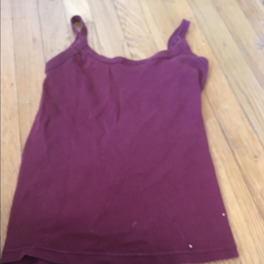 Burgundy tank top name brand used