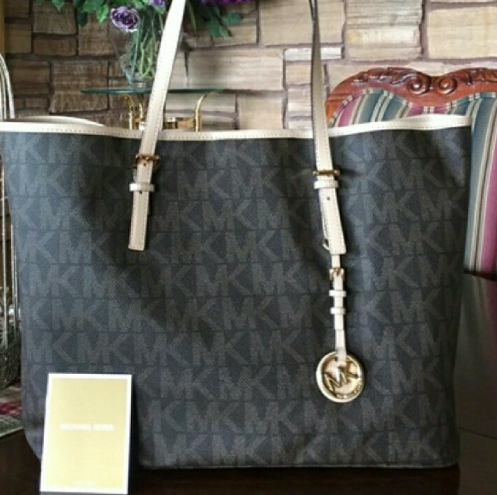AUTHENTIC MICHAEL KORS JET SET XL TOTE