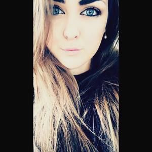 Meet your Posher, Abby