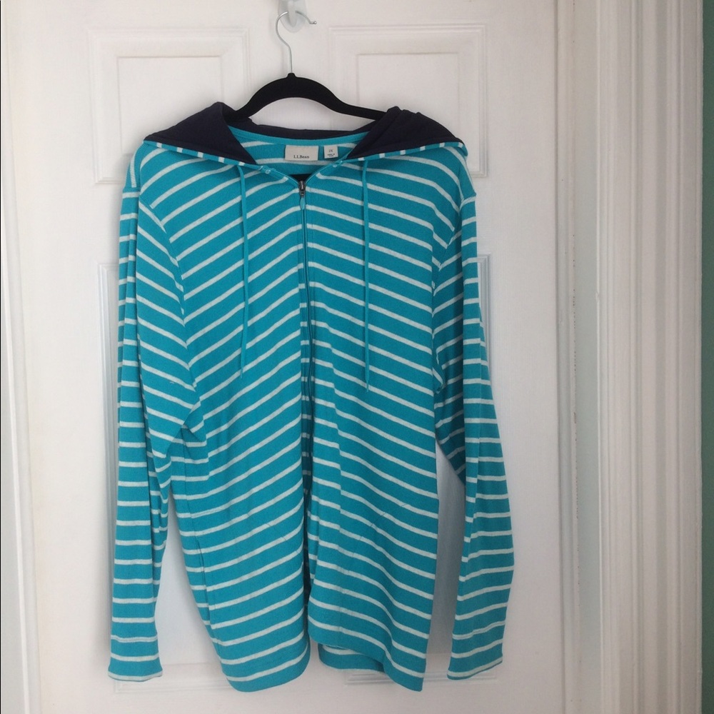 LL Bean Woman Lightweight Hoodie